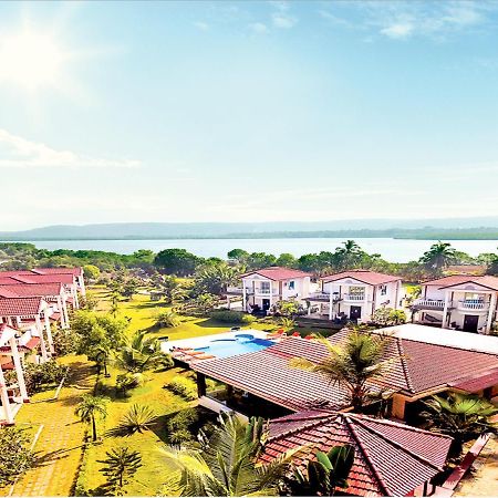 Span Suites & Villa Morjim Eksteriør bilde