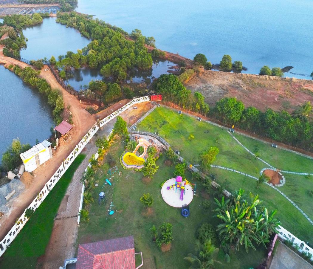 Span Suites & Villa Morjim Eksteriør bilde